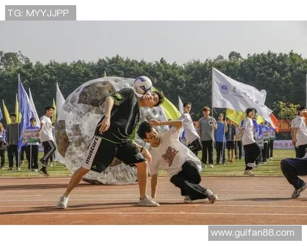 校园足球发展现状与未来展望探讨及其对青少年成长的积极影响分析